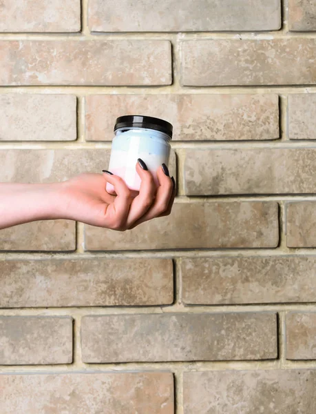 kavanoz losyon ile beyaz veya el tuz banyo