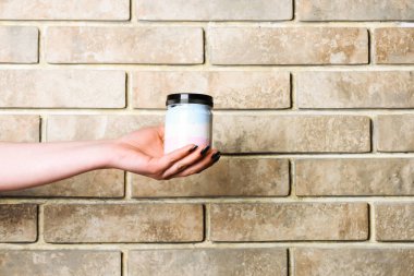 kavanoz losyon ile beyaz veya el tuz banyo