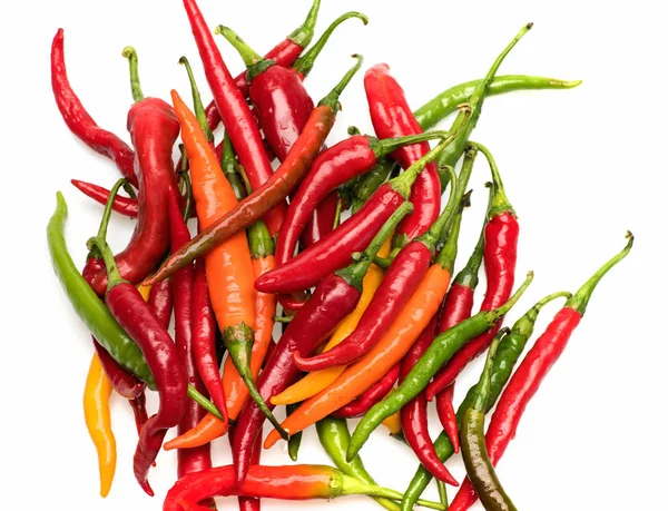 Kleurrijke verse groente, capsicum, kille sambal geïsoleerd op witte achtergrond — Stockfoto