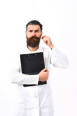 Kaba sakallı Kafkas doktor ya da lisansüstü öğrencisi