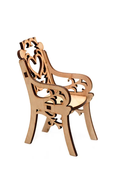 Διακοσμητική ξύλινη καρέκλα με καρδιά που απομονώνονται σε λευκό — Φωτογραφία Αρχείου