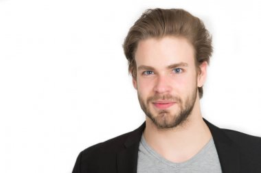 şık sakal, bıyık üzerinde beyaz izole ile gülümseyen adam sakallı