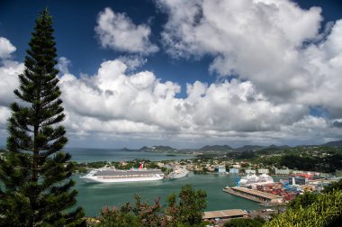 büyük yolcu gemisi Bay Adası Denizi, Saint Lucia