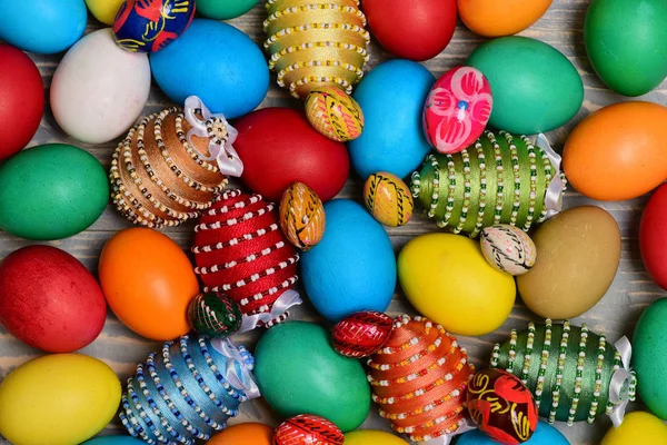 Комплект с красочными яйцами. Happy Easter — стоковое фото