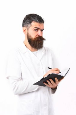 Kaba sakallı Kafkas doktor ya da lisansüstü öğrencisi