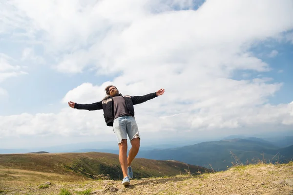 Escursionismo e campeggio, viaggi e vagabondaggio, parrucchiere, stile outwear — Foto Stock