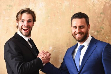 Patron ve çalışan bir kavram. Genç Yöneticisi iş buldum