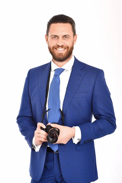Hombre o hombre de negocios feliz con cámara de fotos, fotógrafo, periodista — Foto de Stock