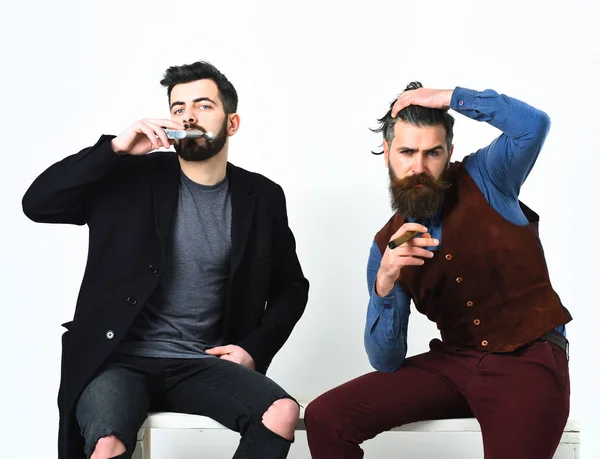 Two bearded mens, caucasian stylish hipsters with moustache — Stock Photo, Image