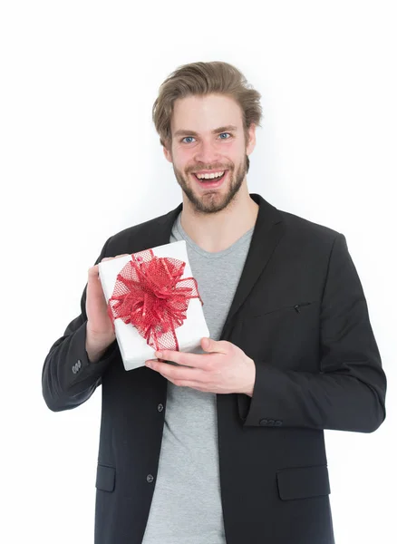 Hombre, hombre de negocios u hombre con caja presente en cinta roja — Foto de Stock