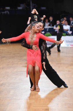 Latin çift dans poz dans