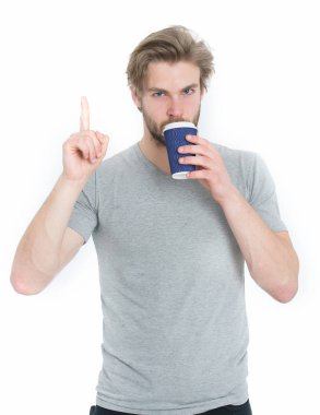 paket servisi olan restoran bardak kahve veya çay, fikir ile genç adam