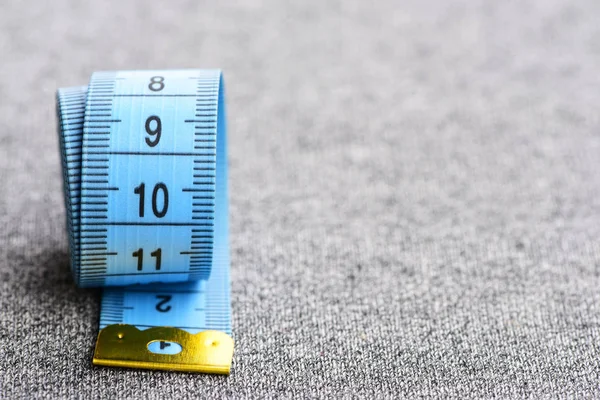 Cinta para medir con extremo metálico — Foto de Stock