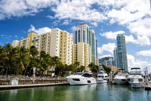 Marina in Miami Beach, Florida, VSA — Stockfoto