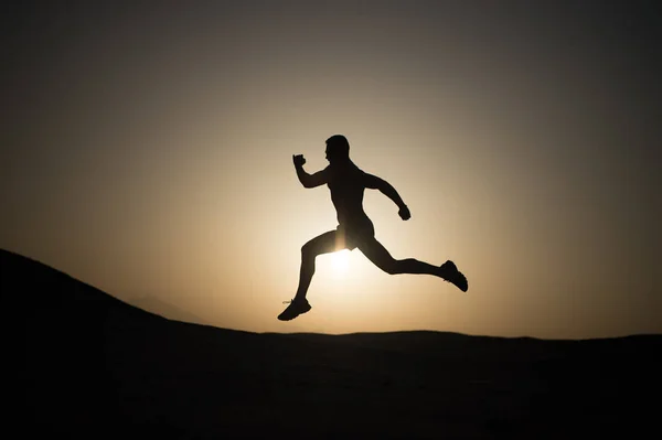 Sport en recreatie, toekomst, zaken en succes, vrijheid en reizen — Stockfoto