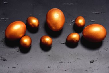 Altın Paskalya dekorasyon