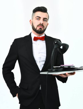 CEO ofisi yönetiyor.