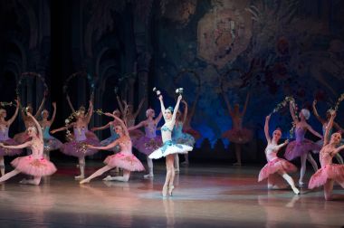 Bale dansçısı Katerina Kukhar sırasında Corsar bale