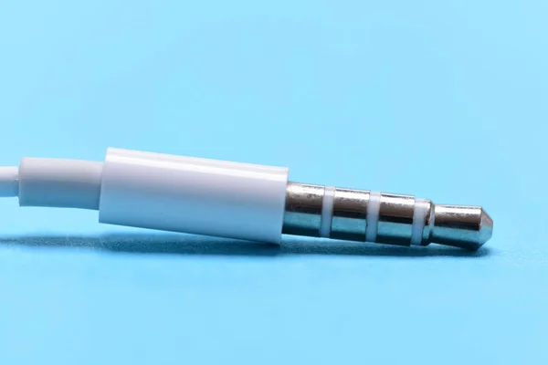 Jack enchufe audio. Mini cable jack. Conector de audio blanco . — Foto de Stock