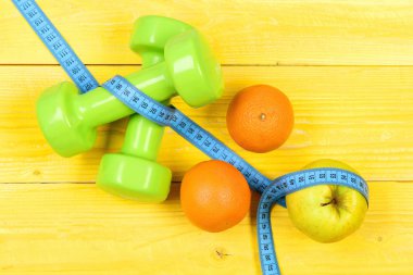 kavramı, dumbell ağırlık ölçüm bandı, meyve ile diyet