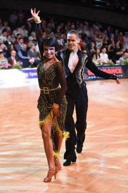 Latin çift dans poz dans