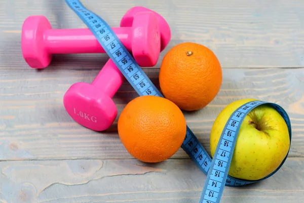 Teyp, meyve ölçme ile sağlıklı beslenme kavramı, dumbell ağırlık