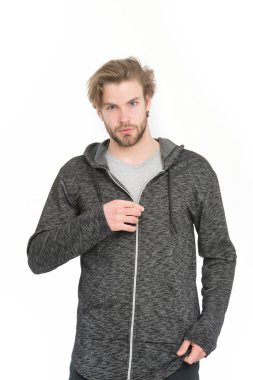 Sakal ve şık saç adam.