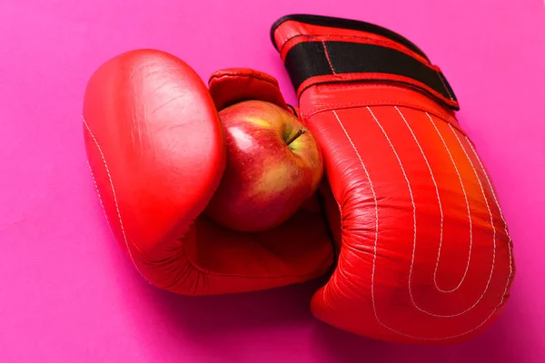 Pelea de boxeo profesional y concepto de dieta. Par de ropa deportiva de cuero —  Fotos de Stock