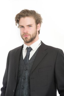 Ciddi sakallı bir menajer..