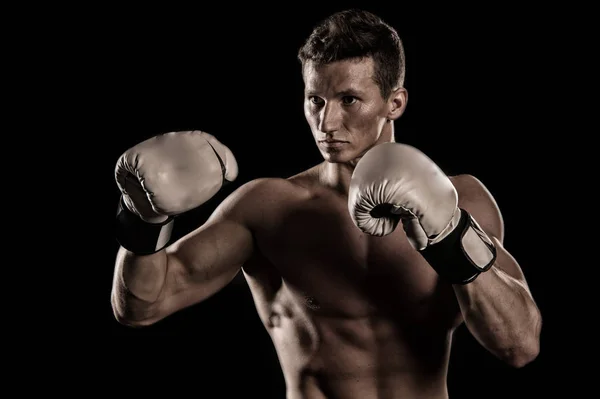 Gladiatore o atlante in guanti da boxe . — Foto Stock