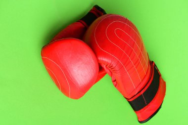 Profesyonel kutusu ve güçlü mücadele kavramı. Boks spor giyim çifti