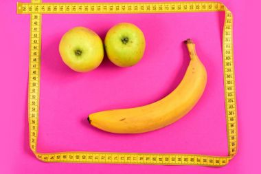 Gözler için yeşil elma, muz ağız ile güler yüz