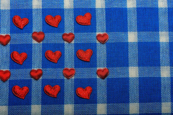 バレンタイン愛青いチェック柄のファブリック、市松模様の布のシンボル bac — ストック写真