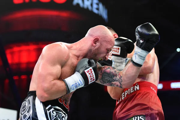 Boxeadores no identificados en el ring durante la lucha por los puntos de ranking — Foto de Stock