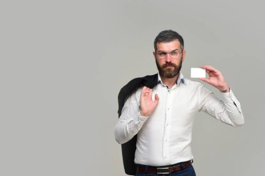 Boş kartvizit adamla. İşadamı zor yüz