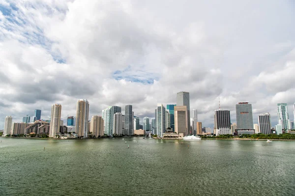 Miami skyline skyskrapa — Stockfoto