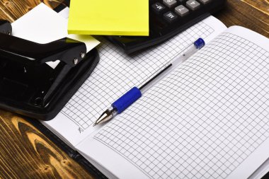 İleti üst örneği ile not defterini açın, yakın çekim