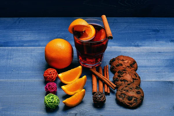 çay veya tarçın, portakal, süper Noel'de mulled şarap