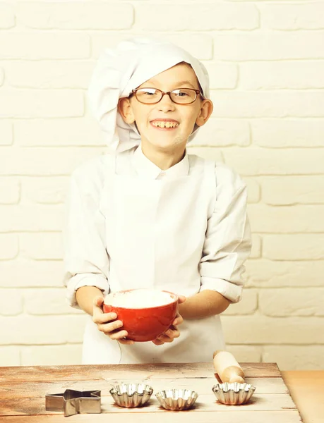 Macchiato carino cuoco ragazzo chef — Foto Stock