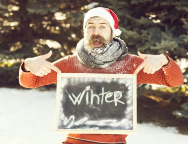 Karatahtalı neşeli adam Noel Baba