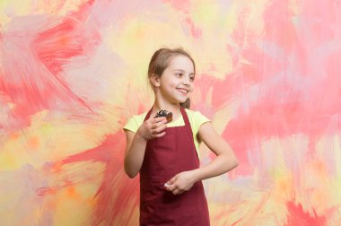 Şef çocuk ile cupcake