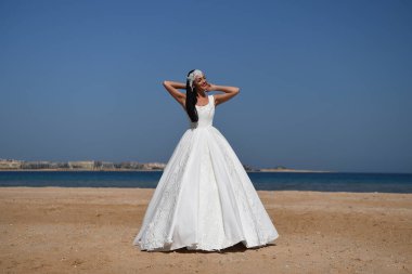 Zerafet ve eski model.