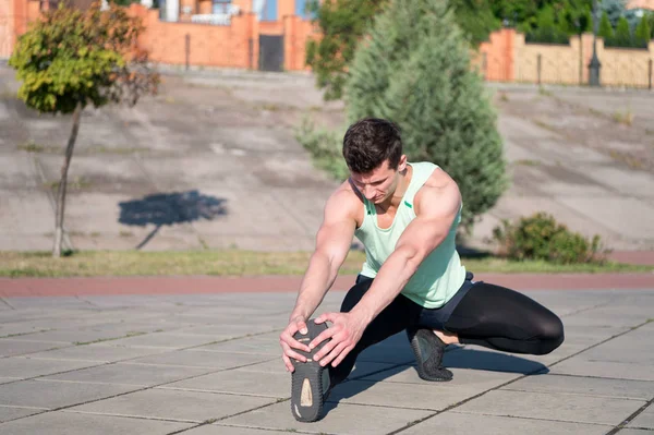 Maço eşofman kentsel peyzaj üzerinde uygun
