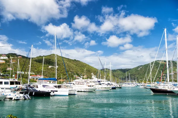 Sea Road Town, İngiltere'de temsilcilik, yatlar — Stok fotoğraf