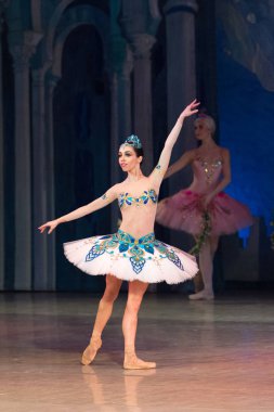 Bale dansçısı Katerina Kukhar sırasında Corsar bale