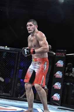 Şu yüzüğe MMA fighters mücadele