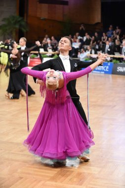 Bir Tanımlanamayan dans iki Grand Slam S sırasında bir dans poz sonra