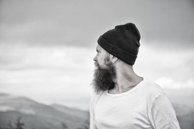 Yolculuk tutkusu ve yürüyüş.