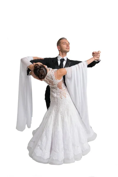 Danse ballroom couple dans une pose de danse — Photo