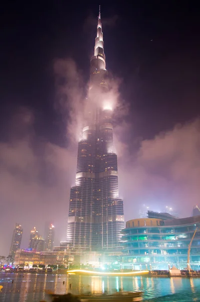 Burj khalifa in de nacht — Stockfoto